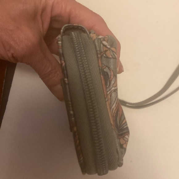 EUC. Sakroots bohemian style multi gray wristlet/wallet. - Picture 7 of 15